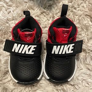 Children Nike shoes NWOT